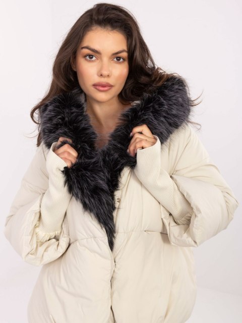 Jasnobeżowa zimowa kurtka damska z kapturem