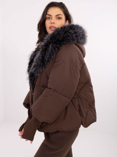 Brązowa zimowa kurtka damska z kapturem