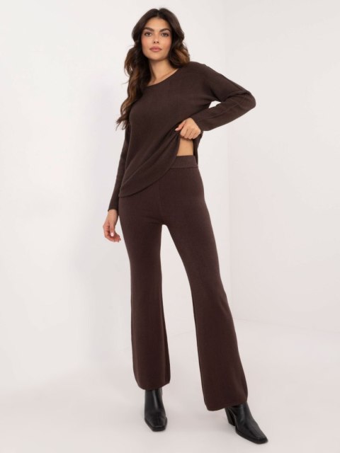 Ciemnobrazowy dwuczęściowy komplet z dzianiny