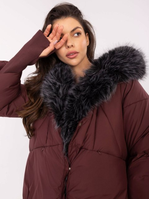 Bordowa zimowa kurtka damska z kapturem i odpinanym futerkiem
