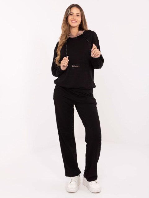 Czarny komplet damski masełko – luksusowy dres z bluzą kangurką