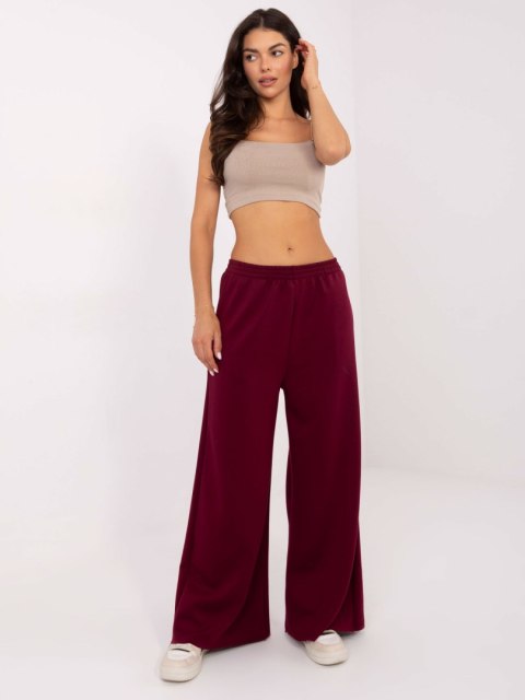 Bordowe spodnie dresowe masełko – szerokie nogawki typu wide leg