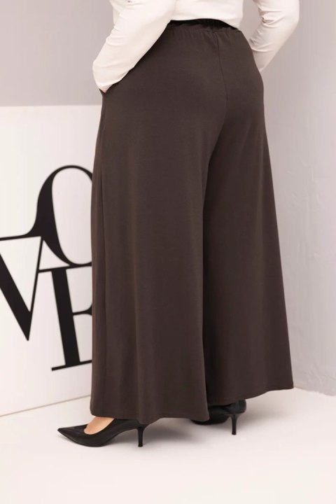 Spodnie damskie bawełniane Plus Size o szerokiej nogawce i luźnym kroju brązowe