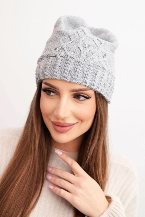Czapka damska zimowa z wełną zdobiona cekinami i splotem K473 szara