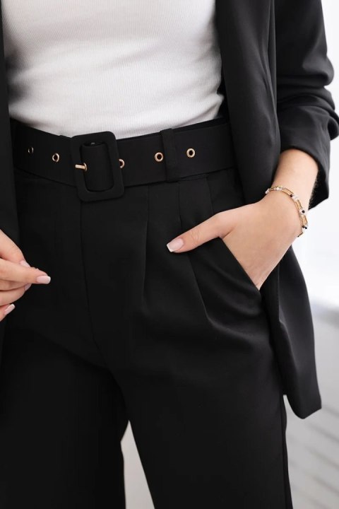 Komplet elegancki marynarki ze spodniami czarny