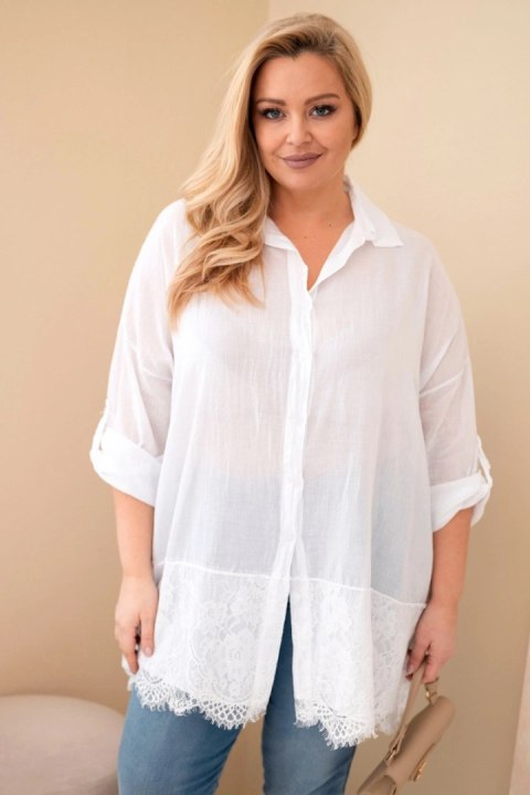 Koszula damska Plus Size bawełniana przecierana z koronkowym wykończeniem biała