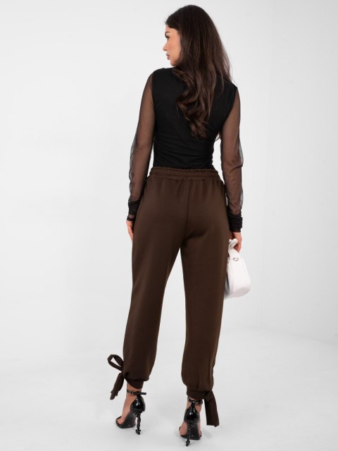 Ciemno brązowe spodnie dresowe masełko z wiązanymi nogawkami