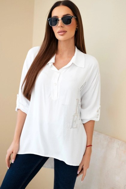 Bluzka damska wiskozowa z kołnierzykiem i nadrukiem z cyrkoniami biała