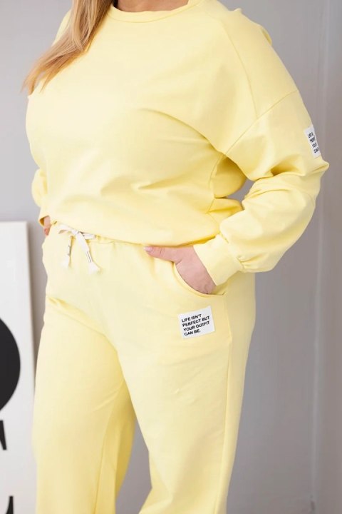 Komplet damski Plus Size bawełniany z luźną bluzą i spodniami z szeroką nogawką żółty