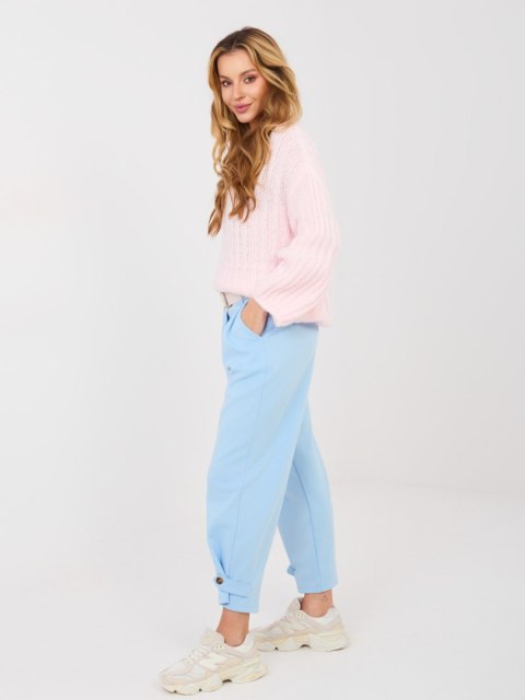 Jasnoniebieskie spodnie dresowe masełko