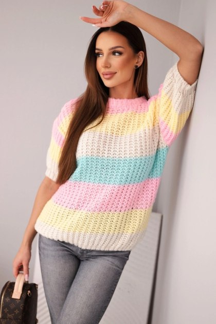 Sweter damski ażurowy w kolorowe pasy z krótkim rękawem jasno różowy