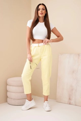 Spodnie damskie sztruksowe z paskiem żółte