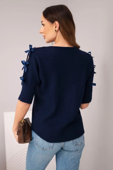 Sweter damski z krótkim rękawem i ozdobnymi kokardkami granatowy