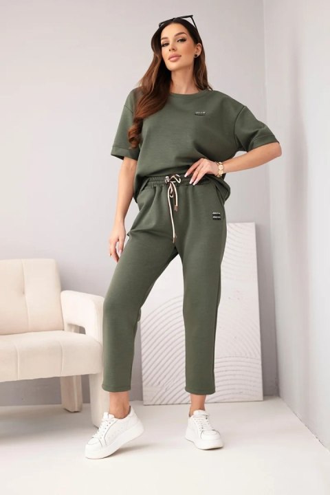 Komplet damski wiskozowy masełko z krótkim rękawem i spodniami z podwijaną nogawką khaki