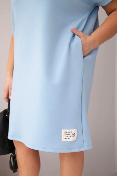 Sukienka damska Plus Size z krótkim rękawem i kieszeniami niebieska