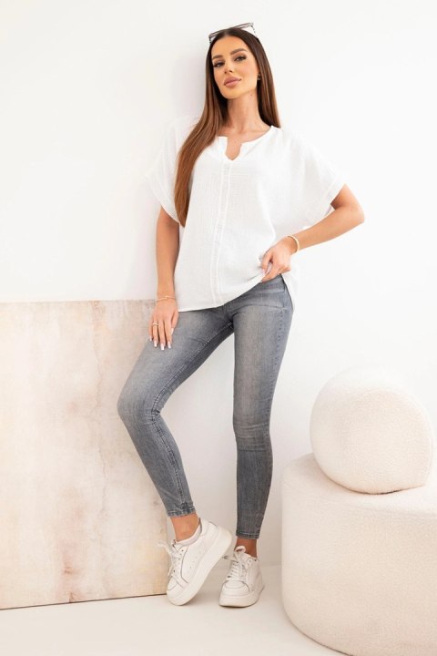 Bluzka damska bawełniana muślinowa oversize z dekoltem V i koronką biała