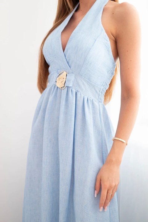 Sukienka damska wiskozowa maxi wiązana na szyi z ozdobną klamrą niebieska