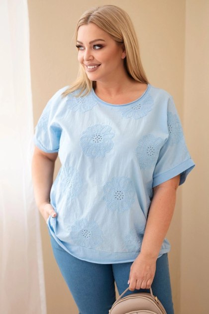 Bluzka damska bawełniana Plus Size z haftowanymi kwiatami niebieska