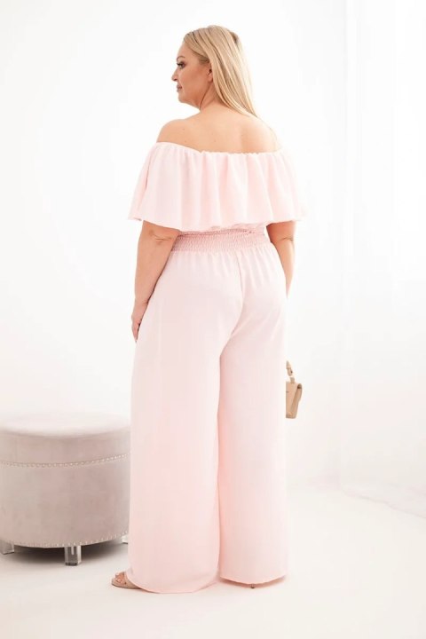 Kombinezon damski wiskozowy Plus Size hiszpanka z falbaną i szeroką nogawką pudrowy róż