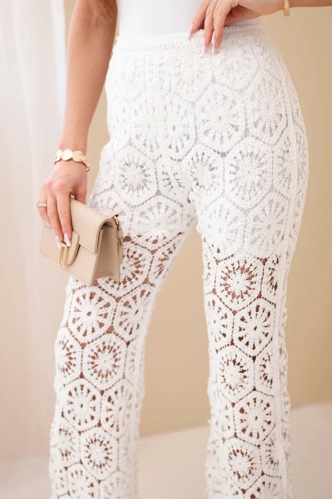 Spodnie damskie bawełniane ażurowe z szeroką nogawką elastyczny pas białe