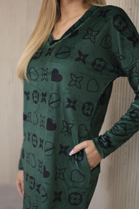 Welurowa sukienka w zielono-czarny wzór