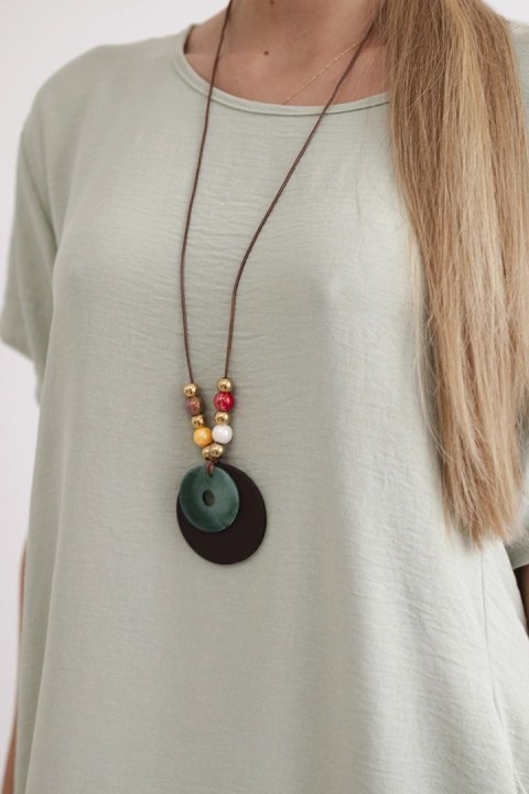 Sukienka z kieszeniami i wisiorkiem ciemno miętowa