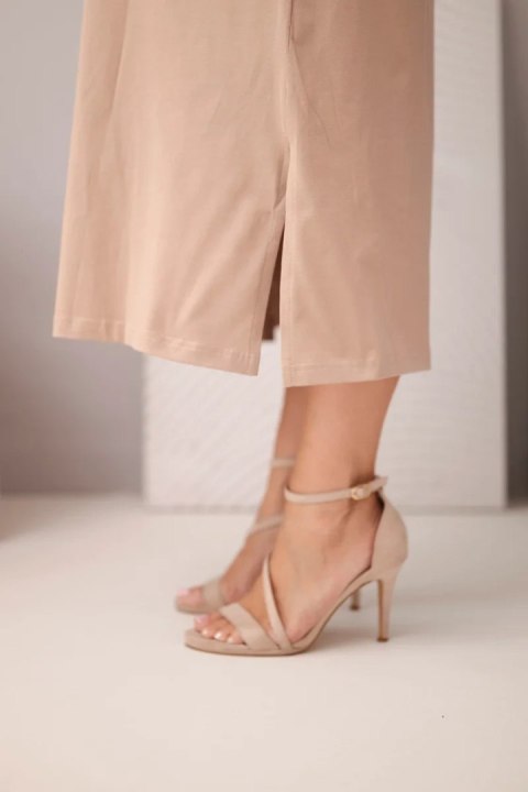 Fango sukienka Plus Size midi z dekoltem w serek