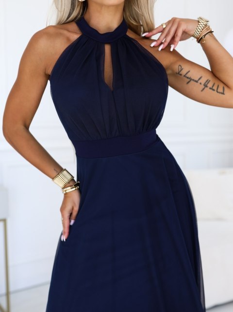 662-3 Elegancka sukienka wieczorowa maxi halter z tiulem i wiązaniem w talii - granatowa - UNI