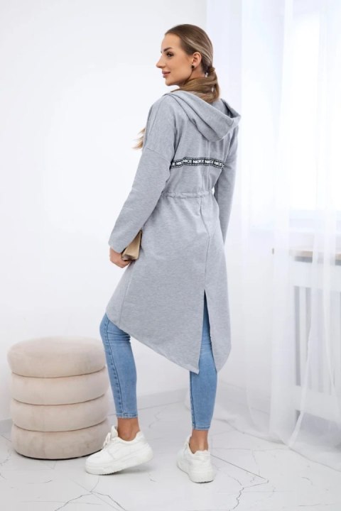 Narzutka z dłuższym tyłem szara