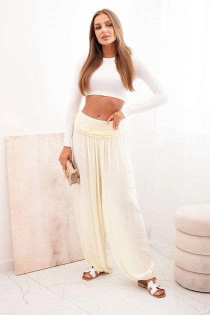 Spodnie damskie wiskozowe z szeroką nogawką i marszczeniami żółte