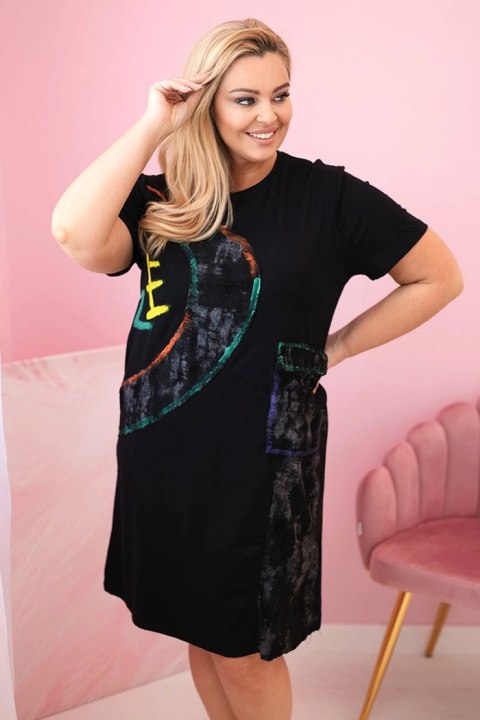 Sukienka damska bawełniana Plus Size z kolorowym nadrukiem i kieszenią czarna
