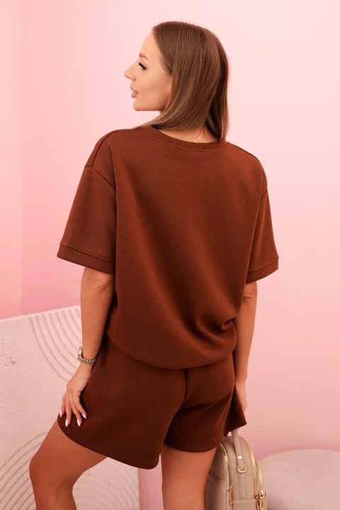 Czekoladowy komplet masełko z szortami – letni zestaw dresowy z wysokim stanem