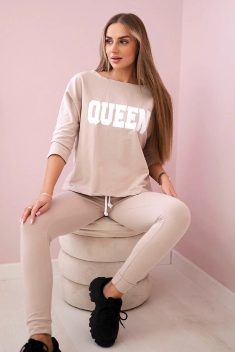 Beżowy komplet dresowy z nadrukiem Queen