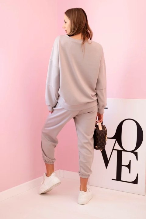 Ciemnobeżowy komplet dresowy masełko