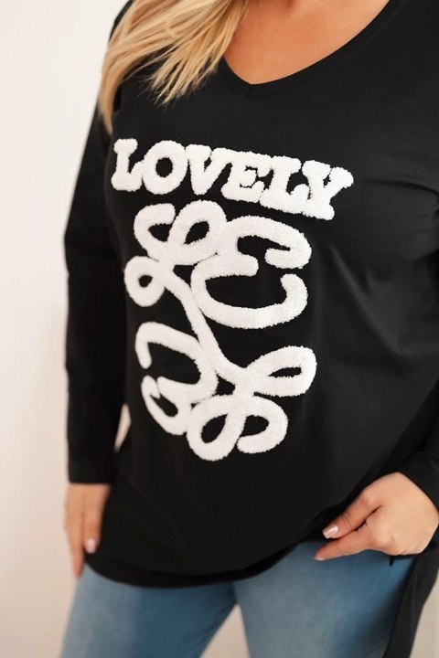 Bluzka damska Plus Size bawełniana z napisem i dekoltem V czarna