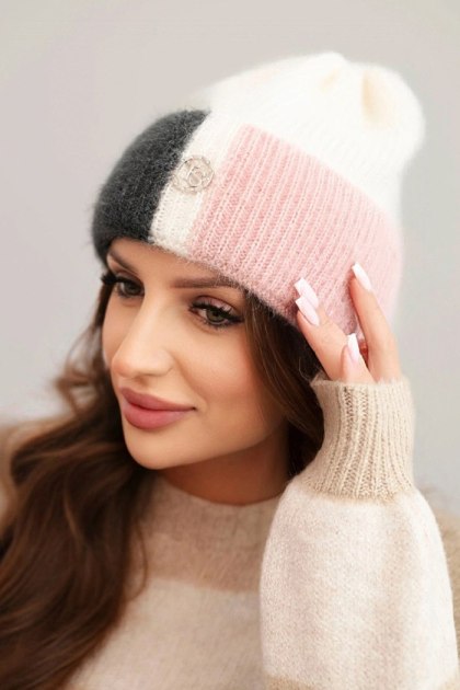 Czapka damska kolorowa z wiskozy z ozdobnym guzikiem ecru + grafitowy