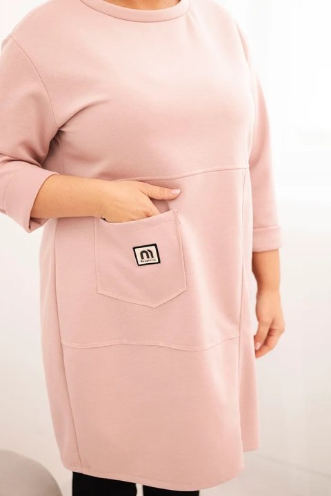 Sukienka damska Plus Size masełko z kieszenią i rękawem 3/4 pudrowy róż