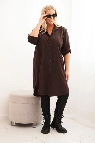 Sukienka damska koszulowa Plus Size z dłuższym tyłem i podwijanym rękawem brązowa