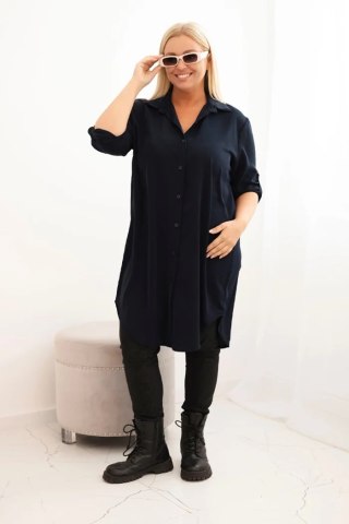 Sukienka damska koszulowa Plus Size z dłuższym tyłem i podwijanym rękawem granatowa
