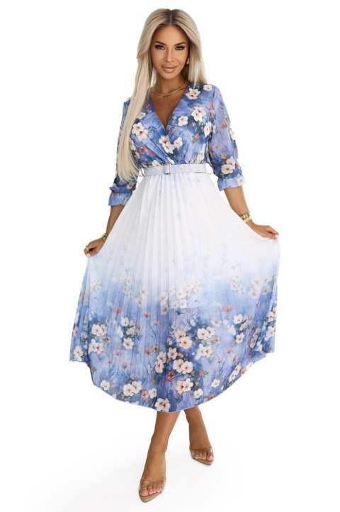 605-1 Kobieca zwiewna midi sukienka z kopertowym dekoltem i plisami - błękitna w polne kwiaty