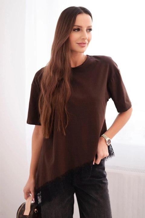 Bluzka damska bawełniana asymetryczna z koronką na dole – brązowa