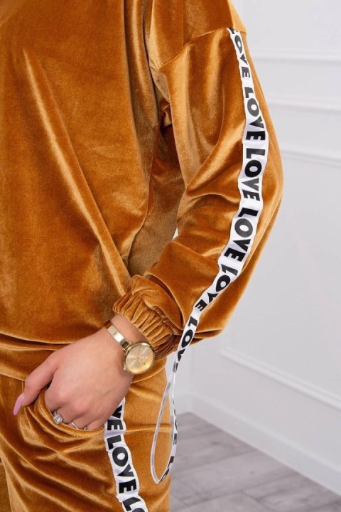 Komplet welurowy Love camelowy