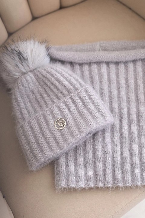 Komplet damski zimowy z pomponem i komin szary