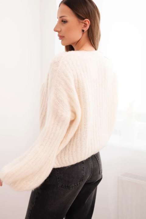 Sweter damski z moheru z bufiastymi rękawami ecru