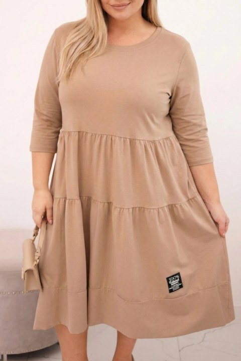 Sukienka damska bawełniana Plus Size z falbanami i podwiniętym rękawem camelowa