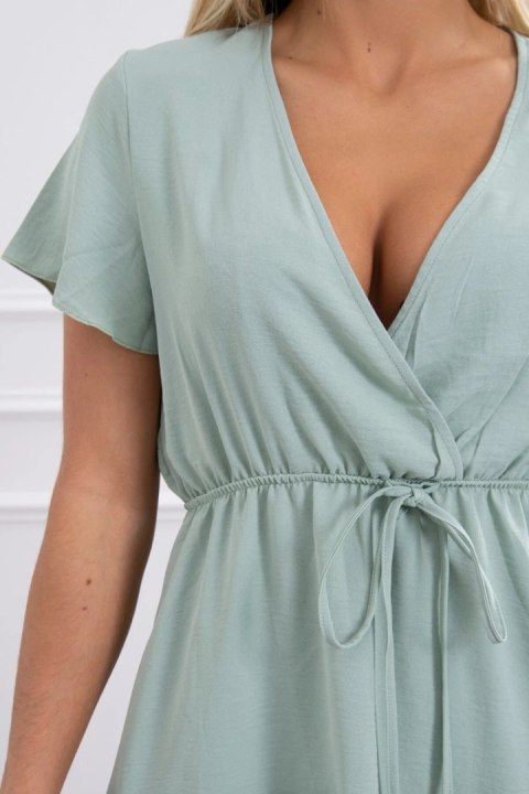 Elegancka ciemno miętowa sukienka z kopertowym dekoltem