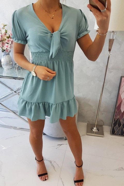 Morska sukienka z wiązanym dekoltem V