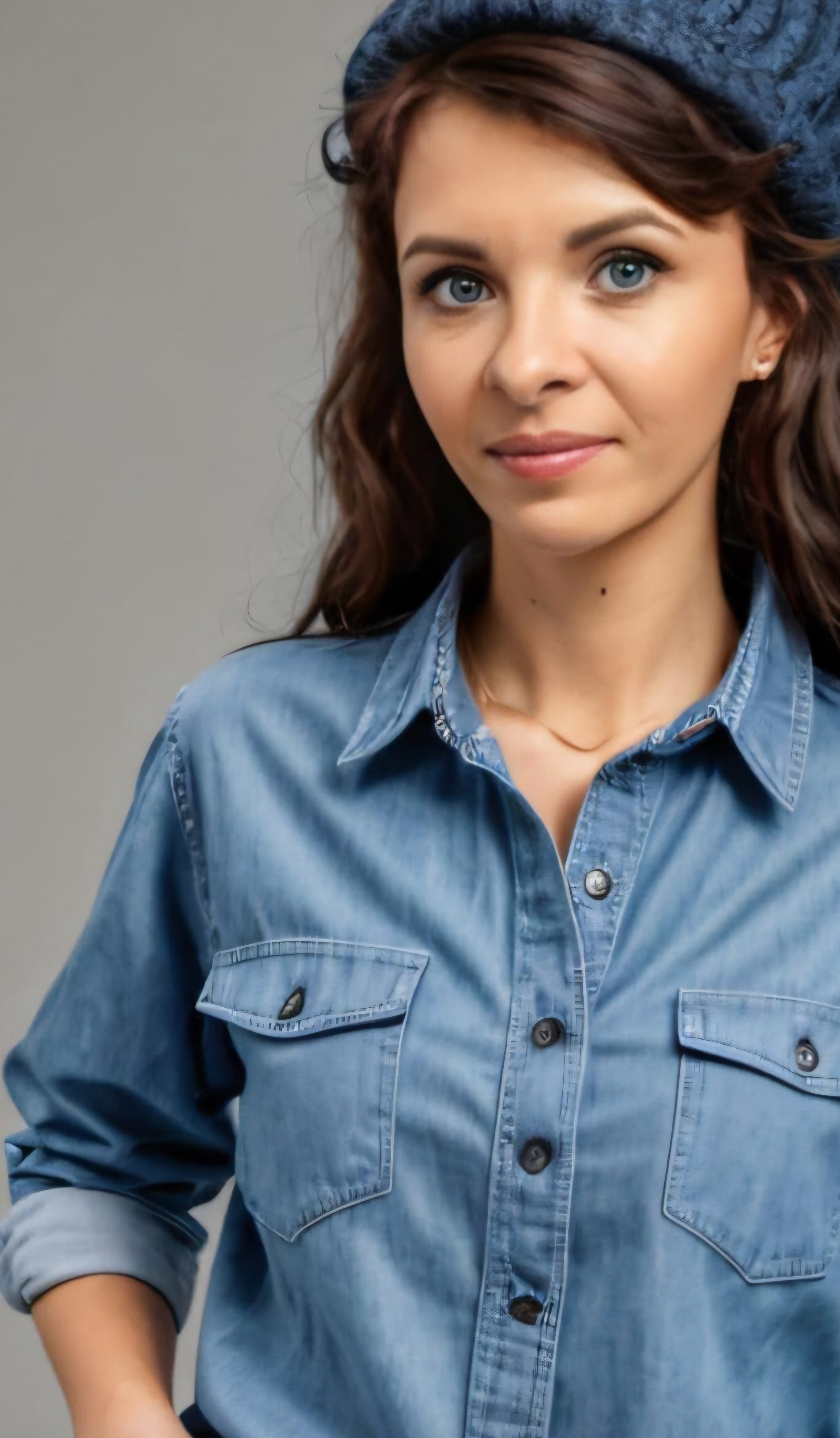 Koszula jeansowa niebieska zapinana na guziki